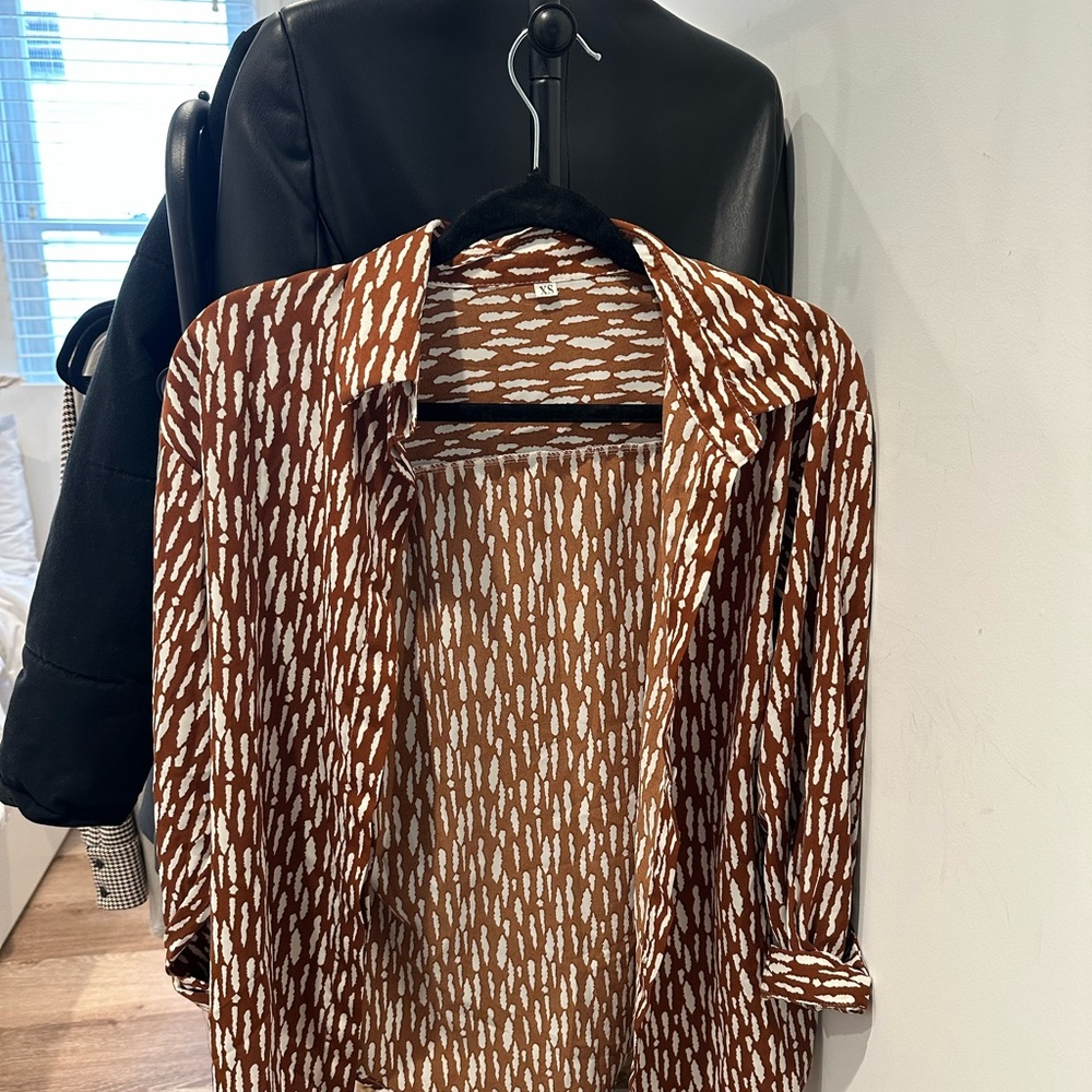 Brown and White Patterned Women's Top